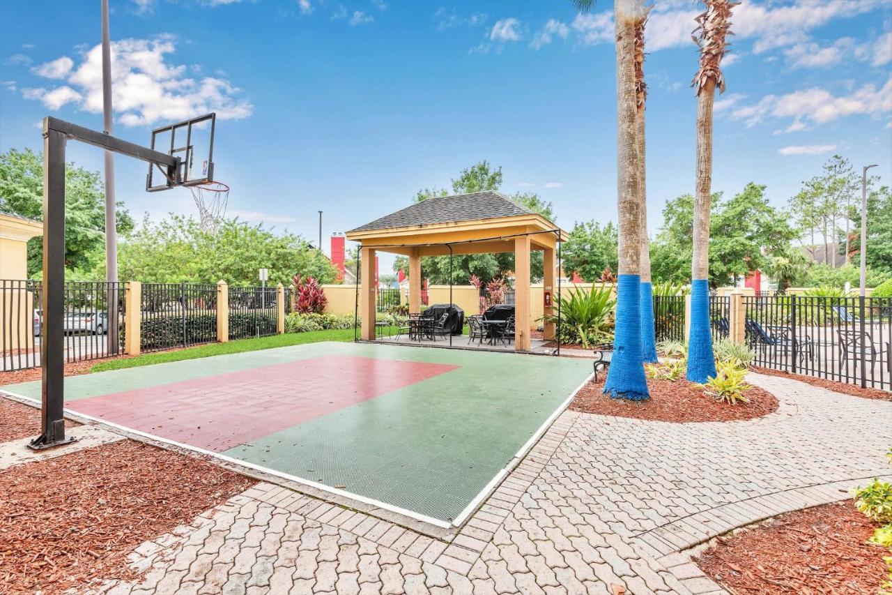 1Br 2 Queens Apt-Hotel With Pool, Hot Tub & Arcade, Near Disney & Universal! オーランド エクステリア 写真